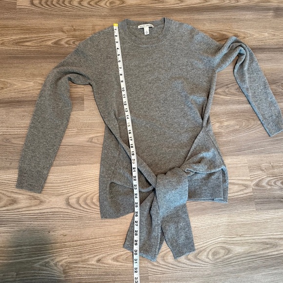 Autumn Cashmere Gray Tie Front 100% Cashmere Sweater Women’s size Small - Picture 7 of 7